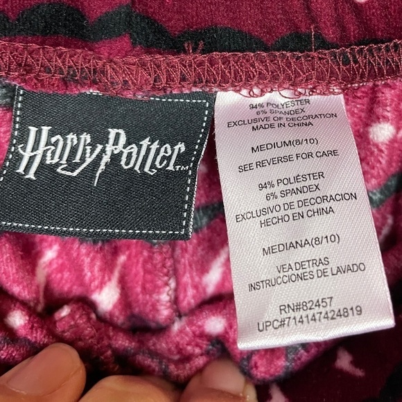Harry Potter Womens' Hogwarts House Crest Sleep Jogger Pajama Pants fleece, sz M - Picture 3 of 4